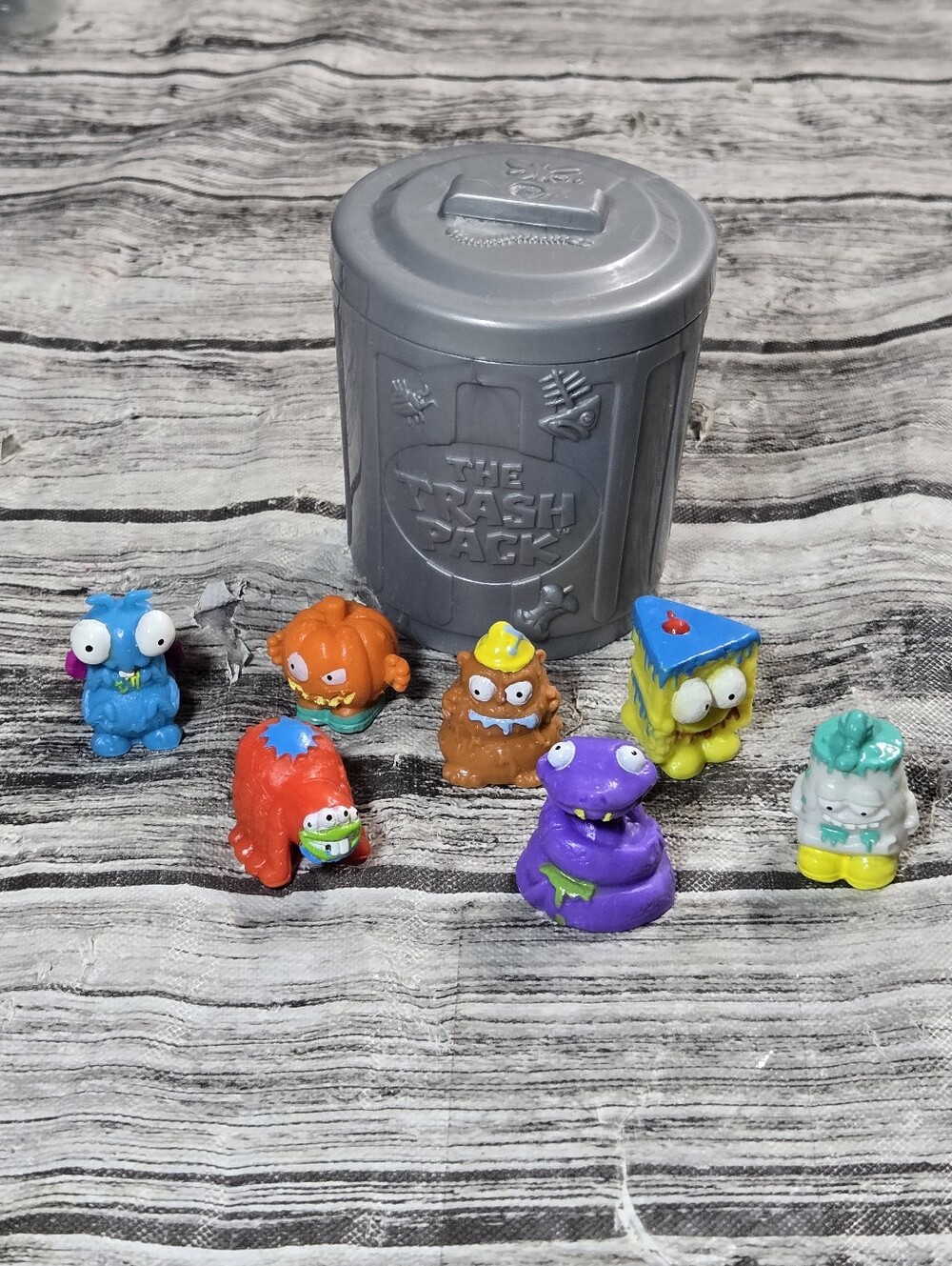 Lot of 7 Trash Pack Grocery Gang Mixed Lot with Garbage Can Container Great Cond